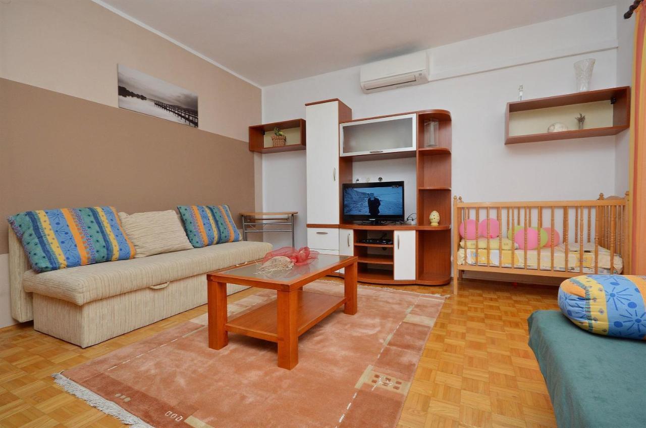Apartment And Room Ivica Vodice Luaran gambar