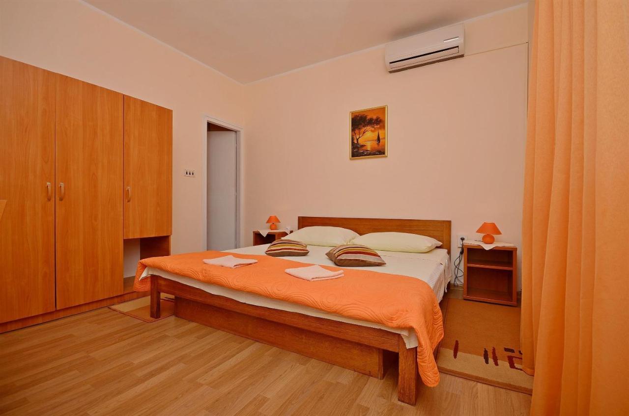 Apartment And Room Ivica Vodice Luaran gambar