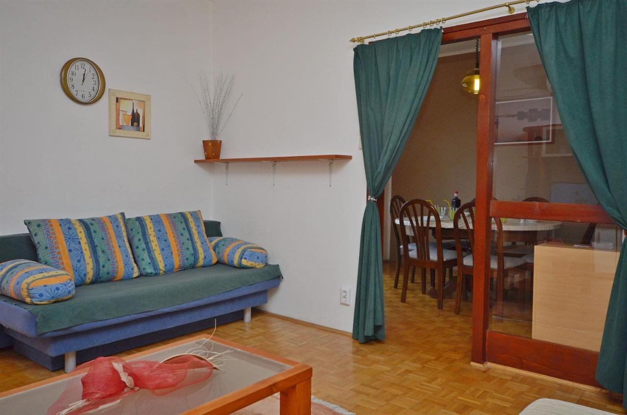 Apartment And Room Ivica Vodice Luaran gambar