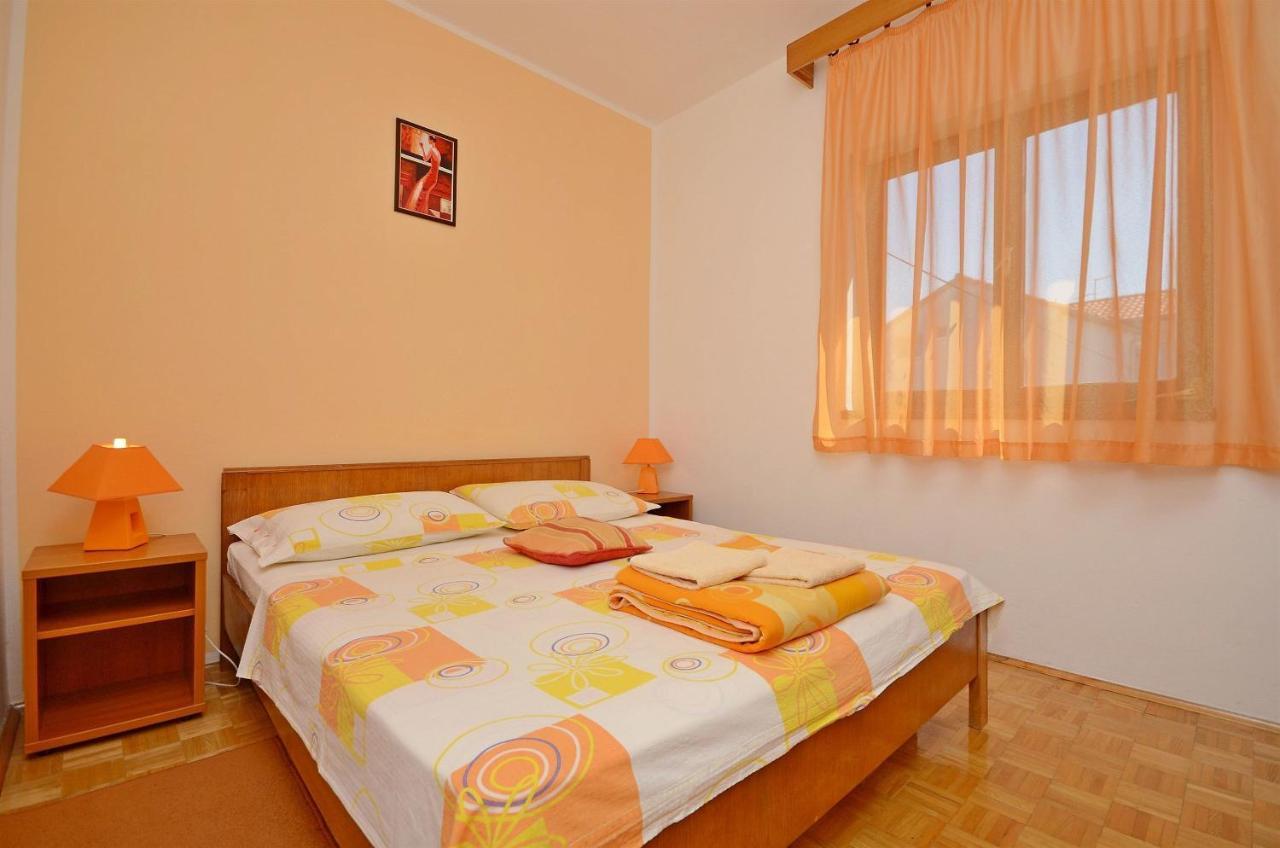 Apartment And Room Ivica Vodice Luaran gambar