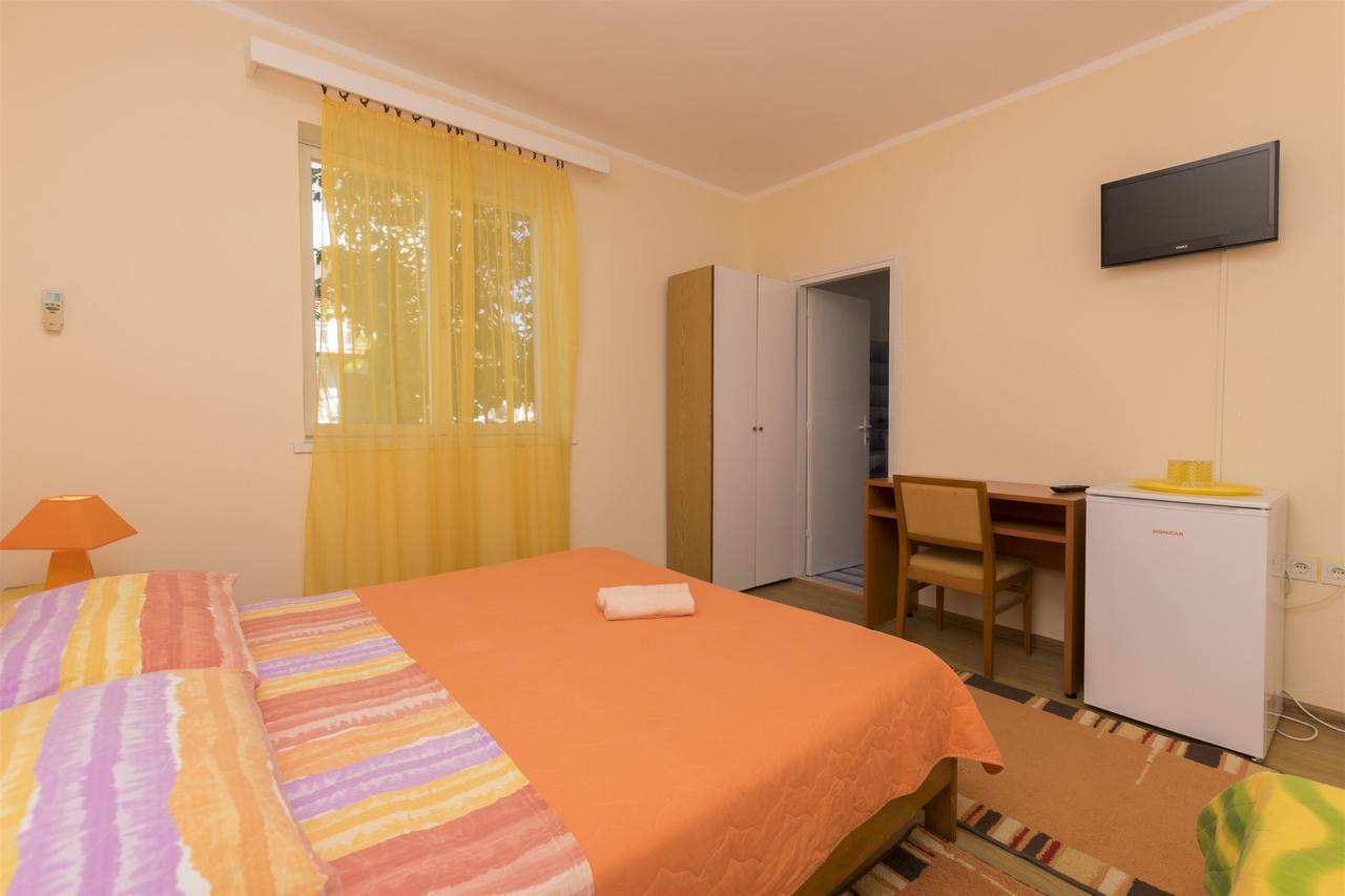 Apartment And Room Ivica Vodice Luaran gambar